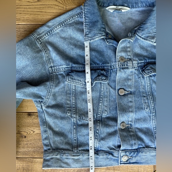 H&M Cropped Denim Jacket size 18 - Picture 9 of 9